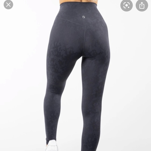 Buffbunny Confidential Leggings Top 